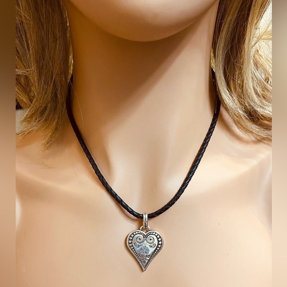 Brighton J40420 Ophelia Black Leather Necklace in Excellent Condition FIRM - Picture 3 of 9